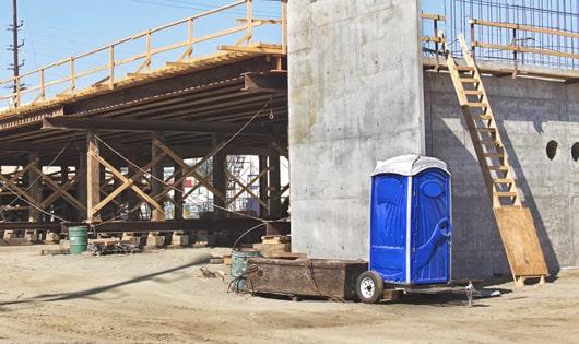 better sanitation, more efficient work - thanks to these portable toilets at the construction site